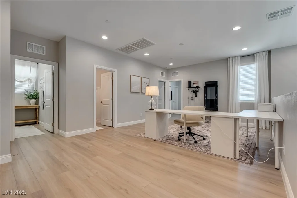 9925 Topaz Peak, Las Vegas, NV 89178