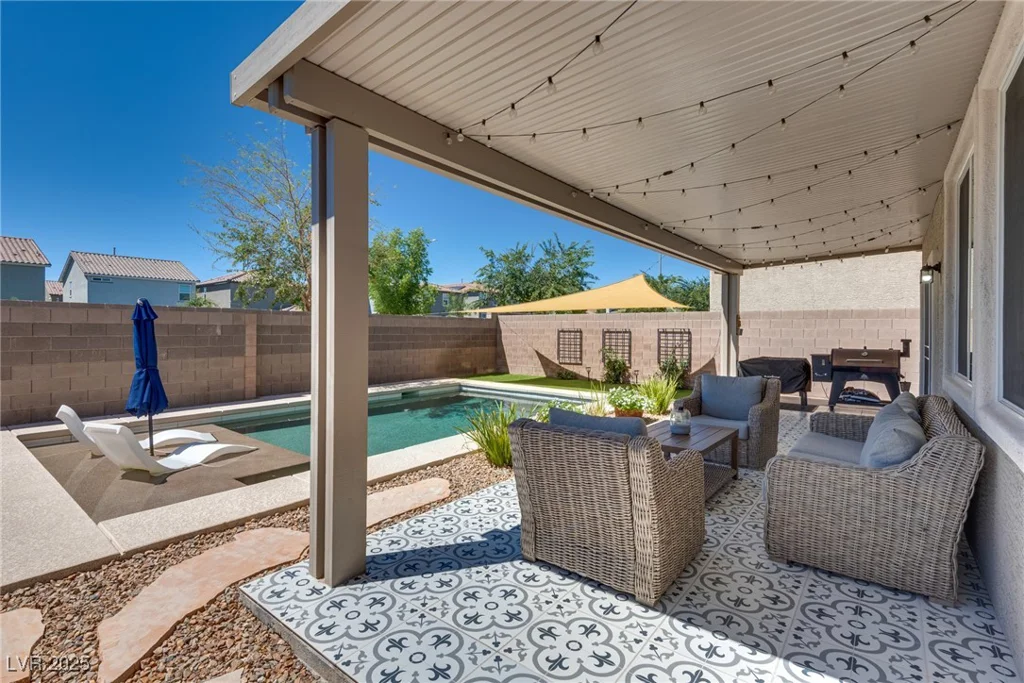 9925 Topaz Peak, Las Vegas, NV 89178