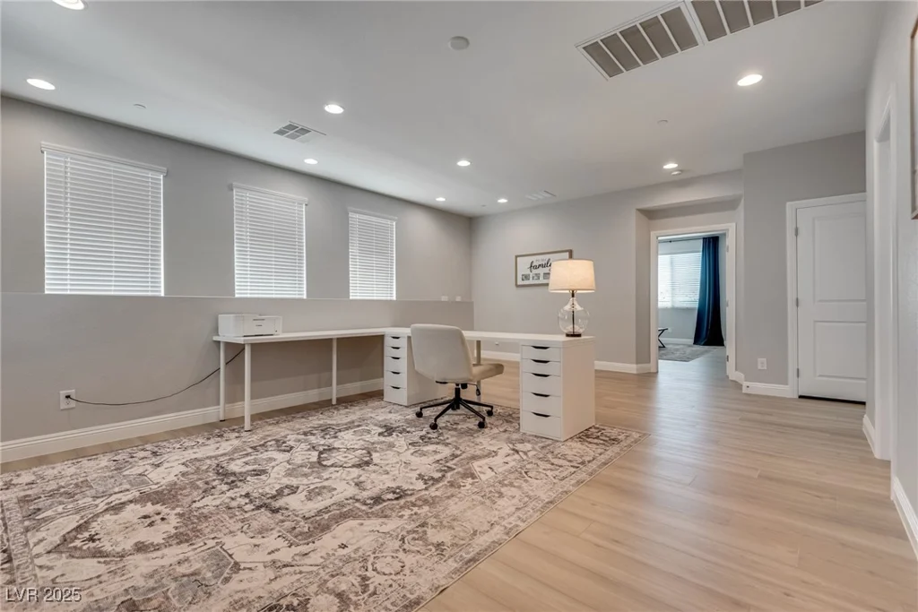 9925 Topaz Peak, Las Vegas, NV 89178