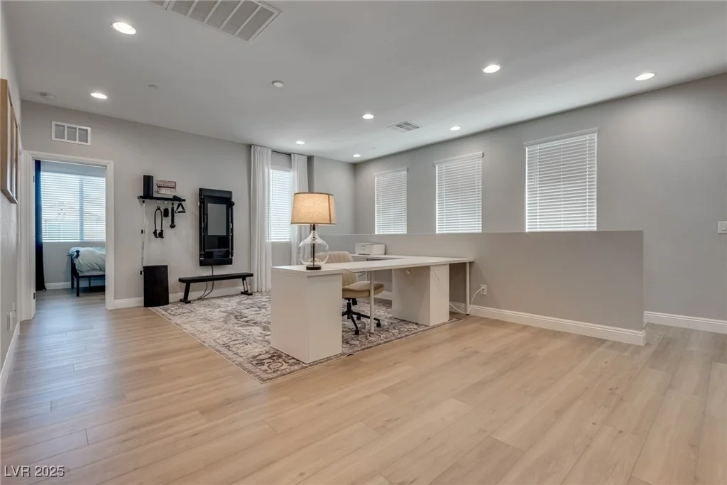 9925 Topaz Peak, Las Vegas, NV 89178