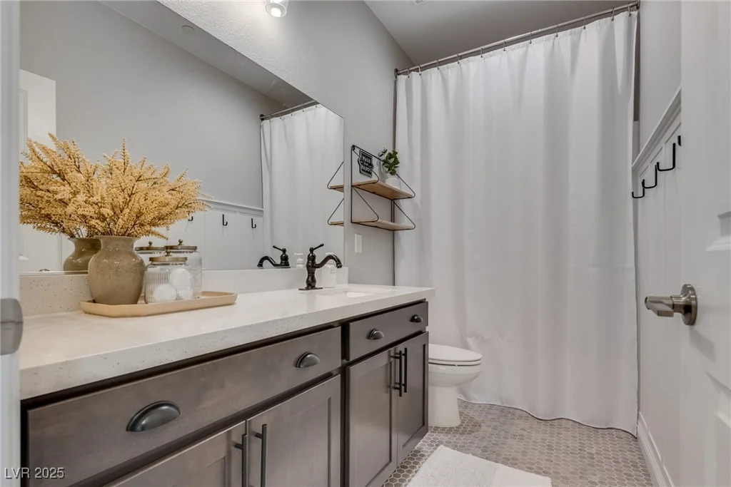 9925 Topaz Peak, Las Vegas, NV 89178