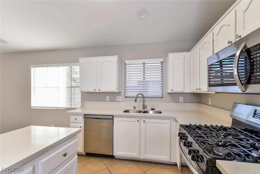 7272 Golden Star, Las Vegas, NV 89130