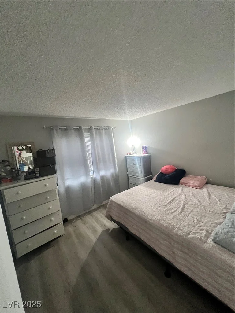 1912 Nebula, Las Vegas, NV 89115