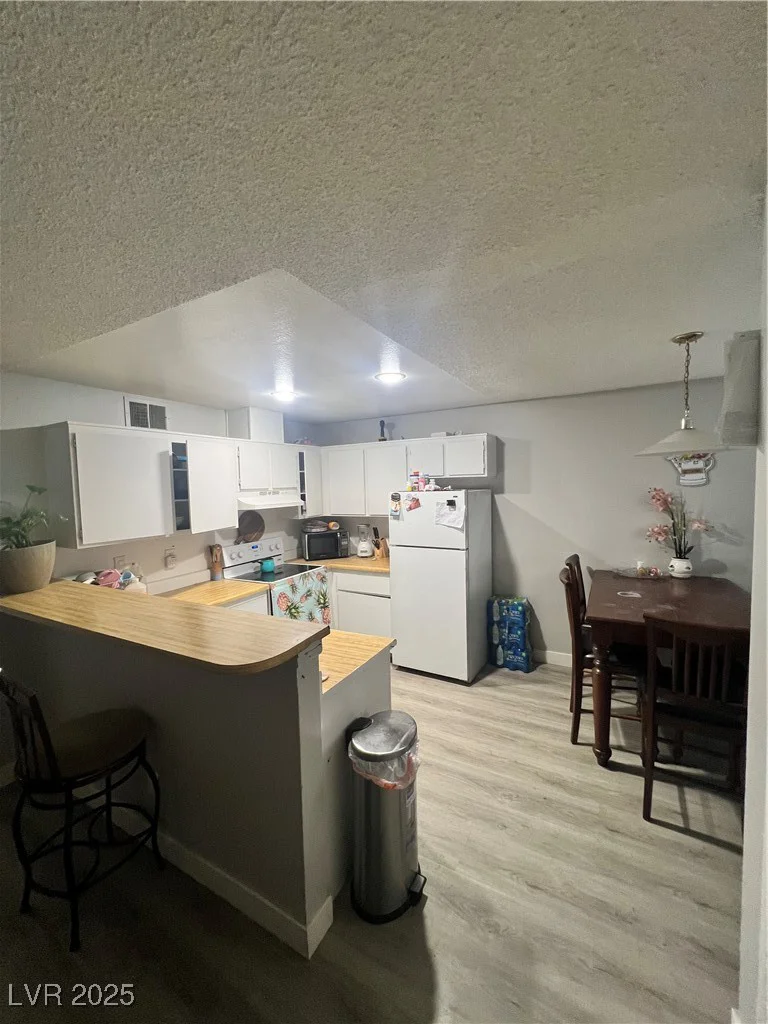 1912 Nebula, Las Vegas, NV 89115