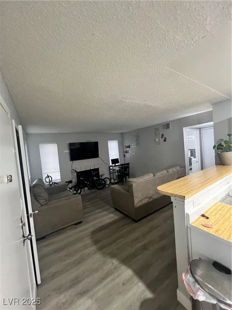 1912 Nebula, Las Vegas, NV 89115
