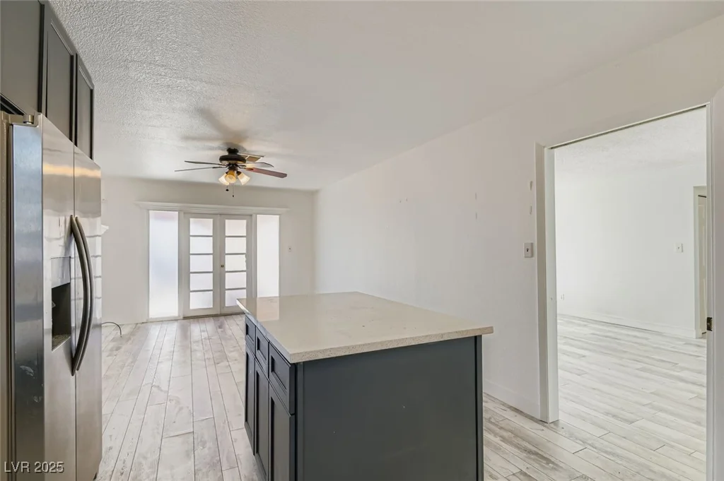 4364 Annie Oakley, Las Vegas, NV 89121