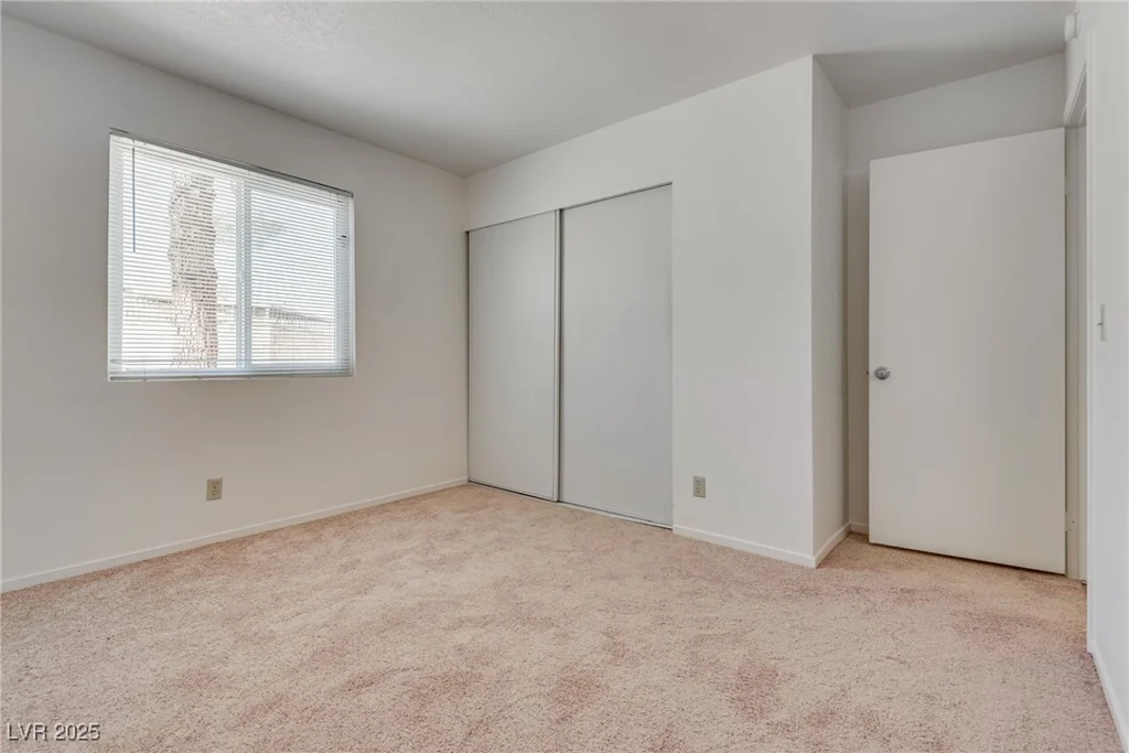 904 Rockview, Las Vegas, NV 89128