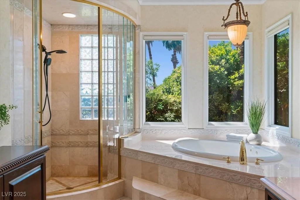 1 Via Mira Monte, Henderson, NV 89011