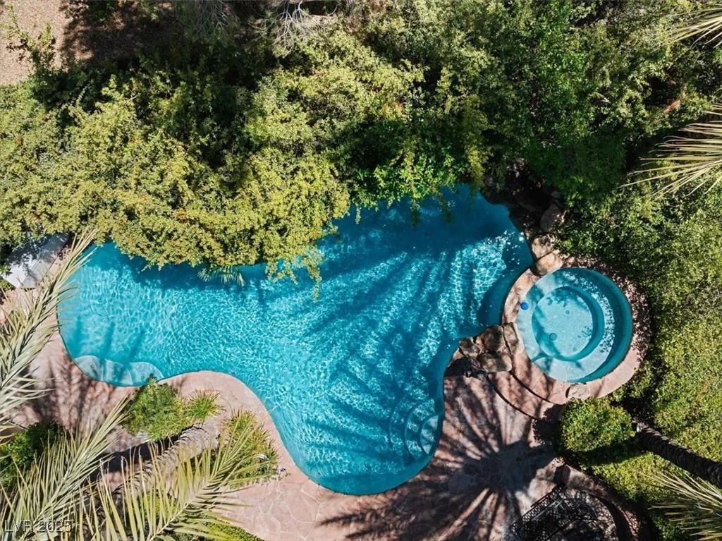 1 Via Mira Monte, Henderson, NV 89011