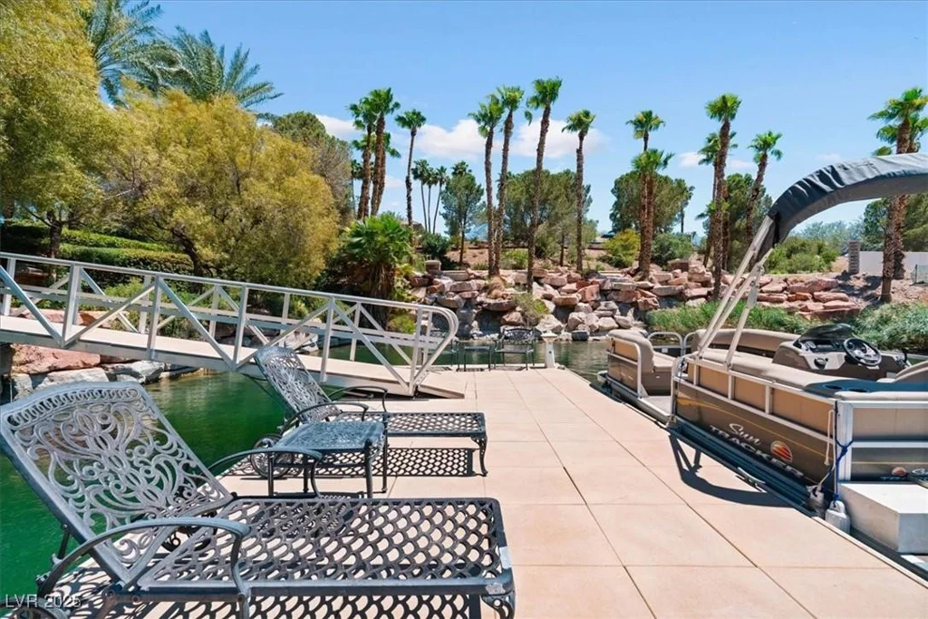 1 Via Mira Monte, Henderson, NV 89011