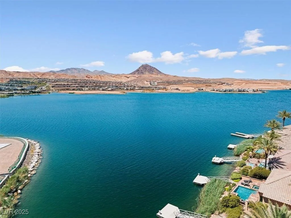 1 Via Mira Monte, Henderson, NV 89011