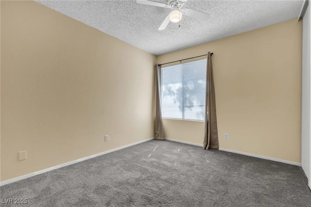 1544 Hialeah, Las Vegas, NV 89119