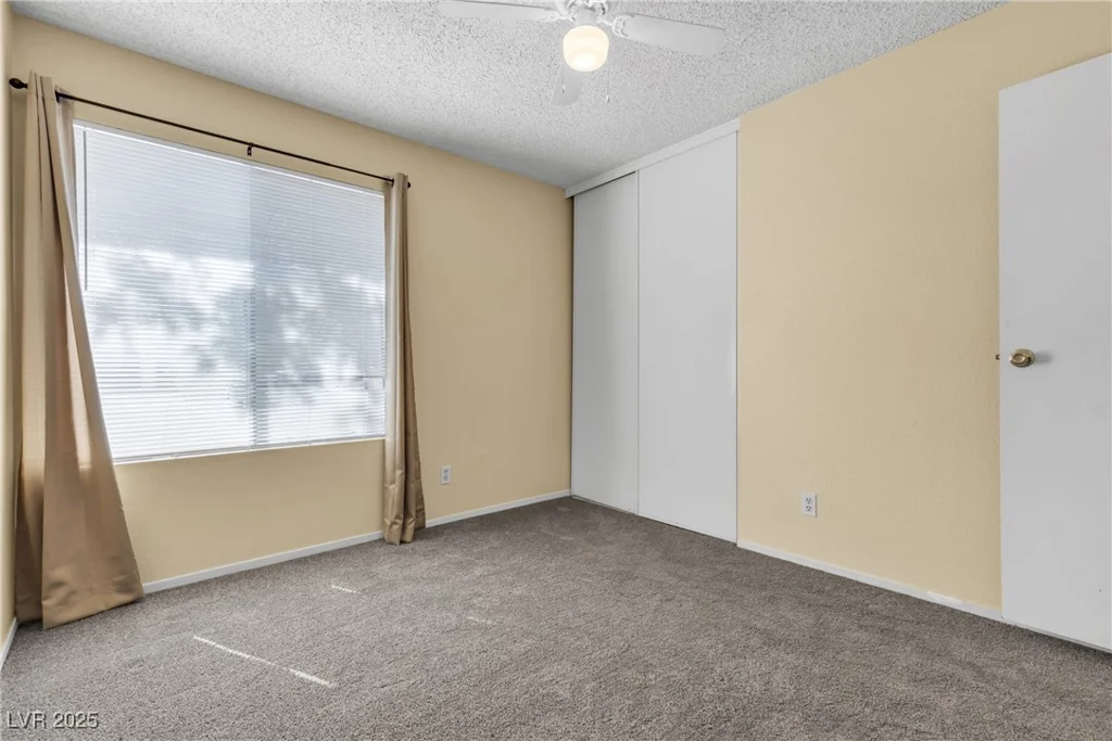 1544 Hialeah, Las Vegas, NV 89119