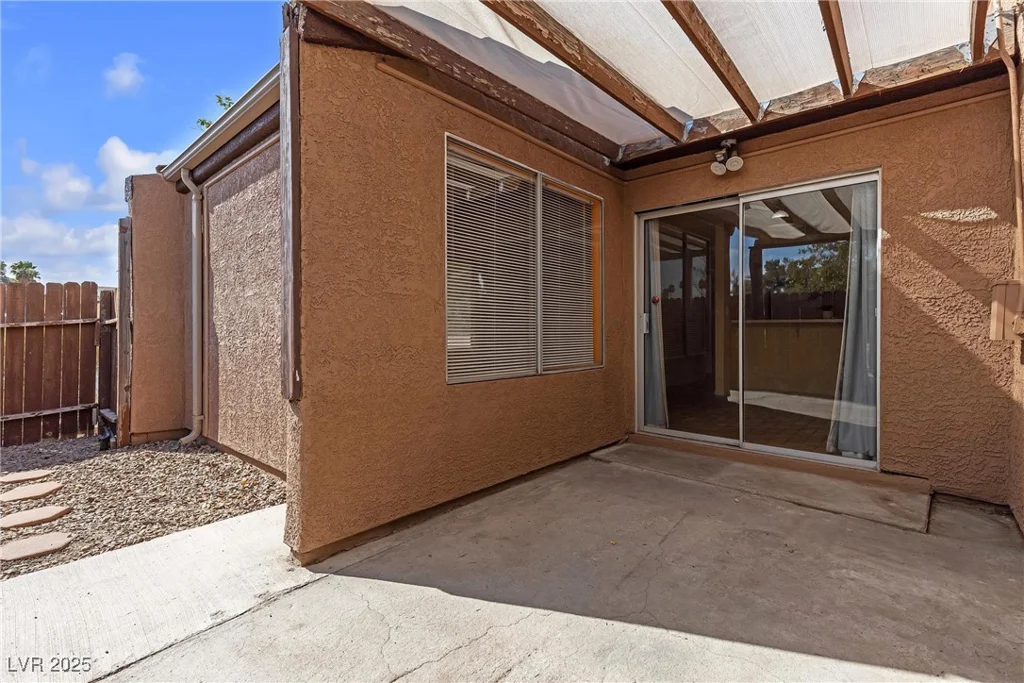 1544 Hialeah, Las Vegas, NV 89119