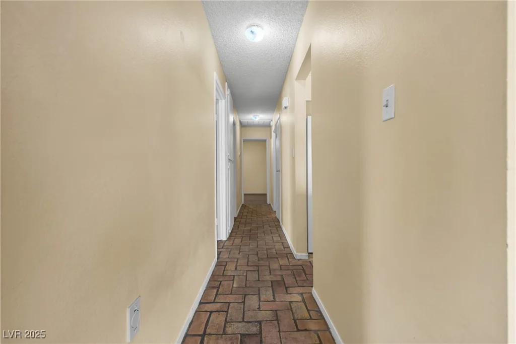 1544 Hialeah, Las Vegas, NV 89119