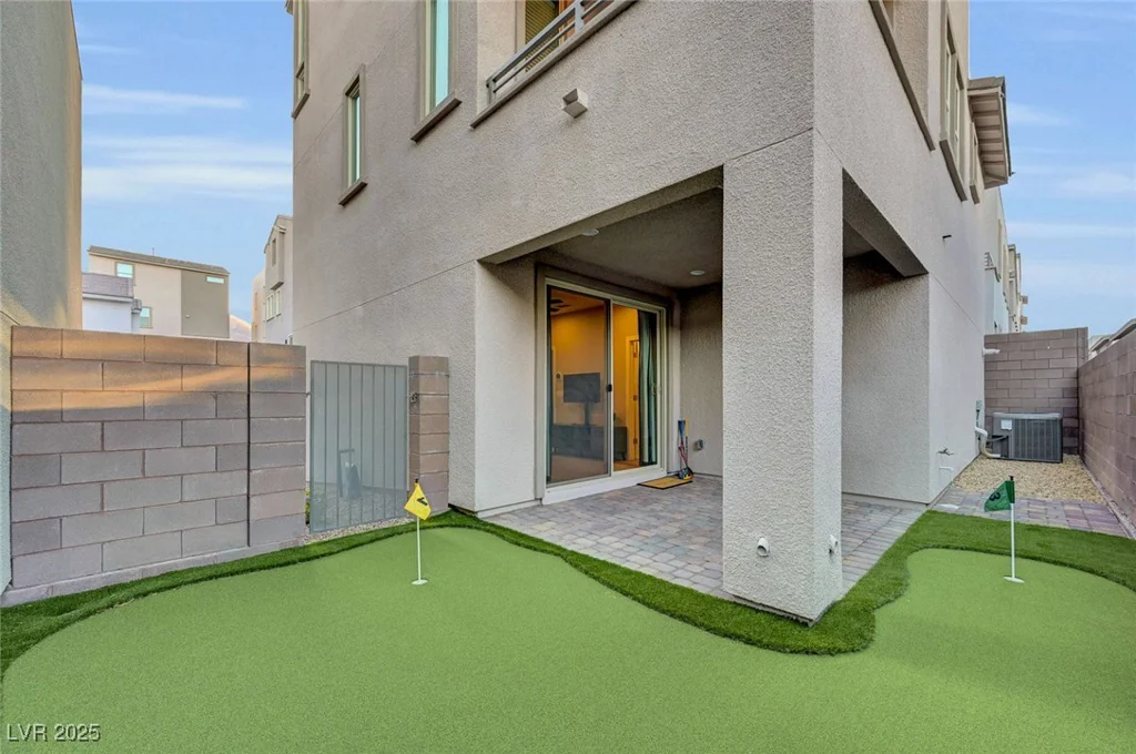 648 Pyrite Will, Las Vegas, NV 89138