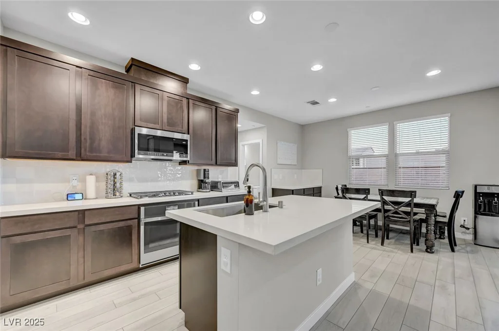 648 Pyrite Will, Las Vegas, NV 89138