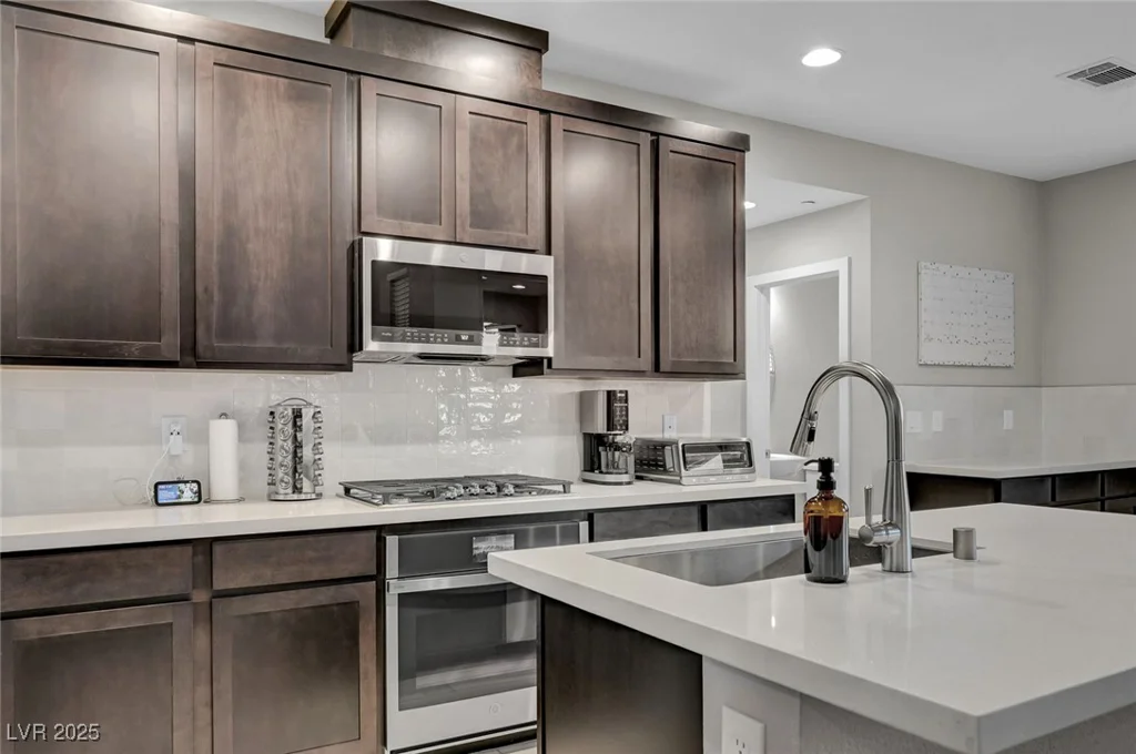 648 Pyrite Will, Las Vegas, NV 89138