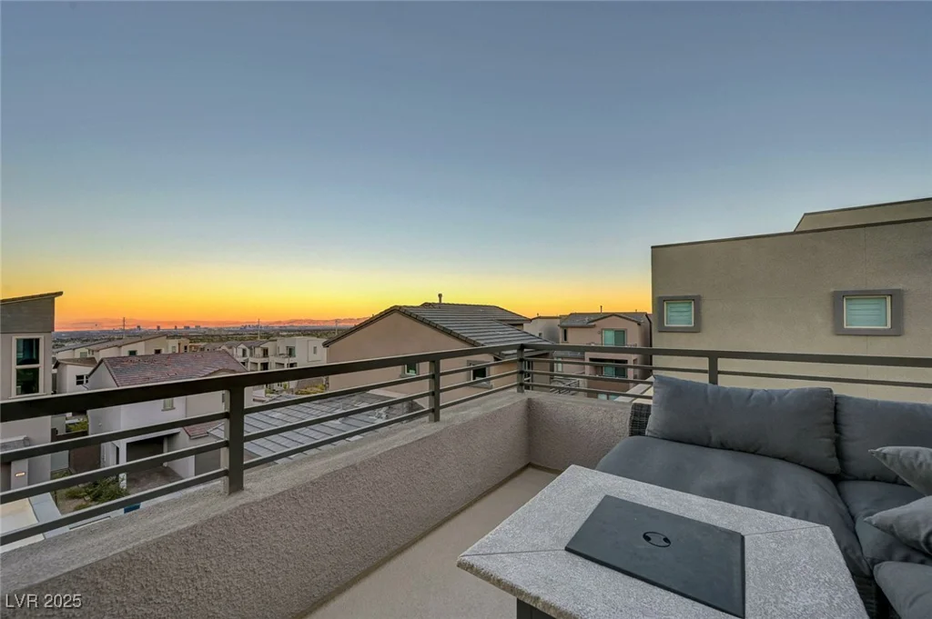648 Pyrite Will, Las Vegas, NV 89138