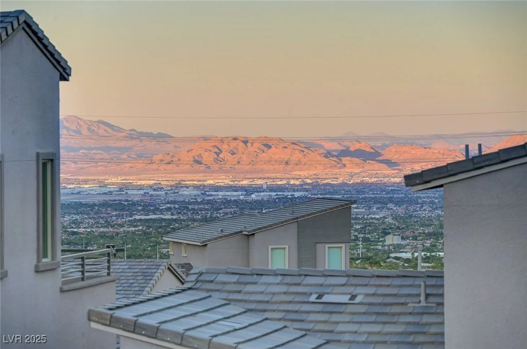 648 Pyrite Will, Las Vegas, NV 89138