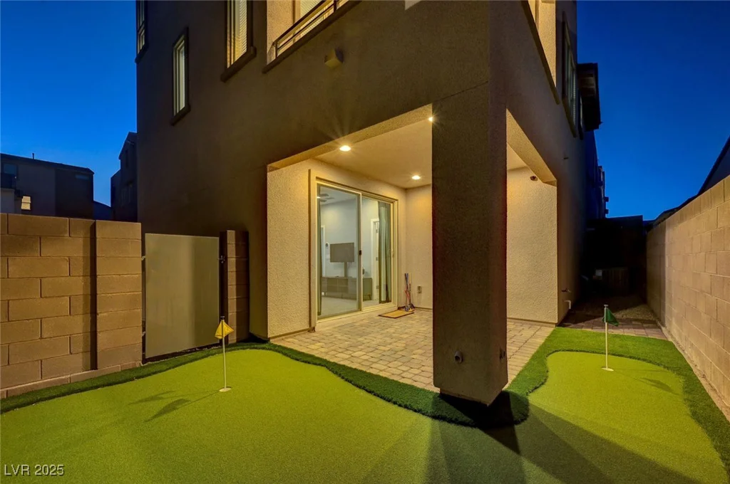 648 Pyrite Will, Las Vegas, NV 89138