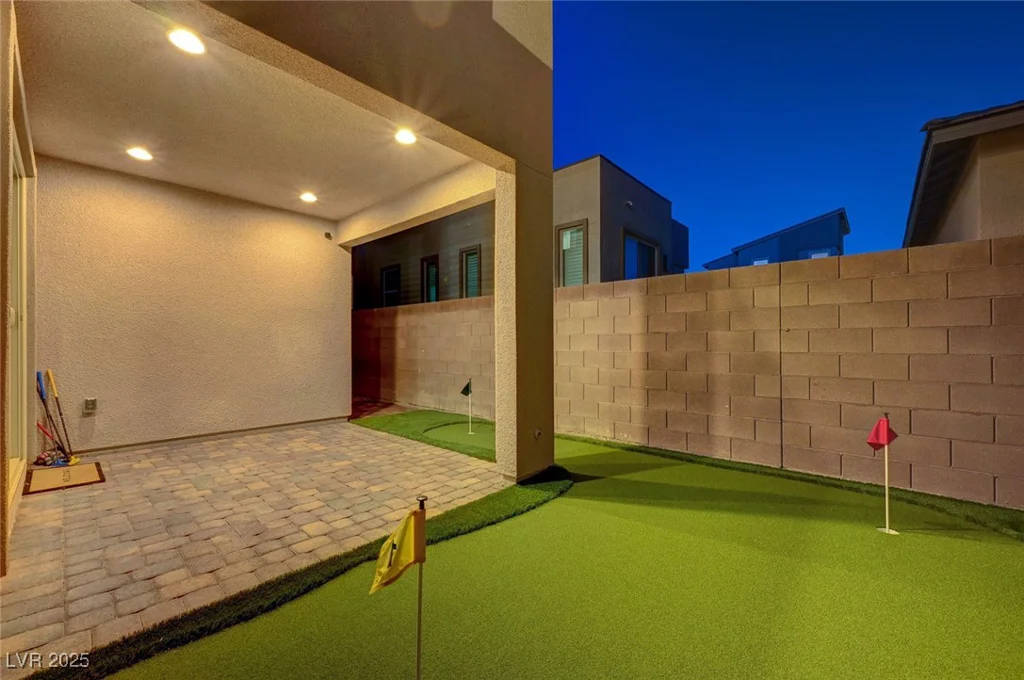 648 Pyrite Will, Las Vegas, NV 89138