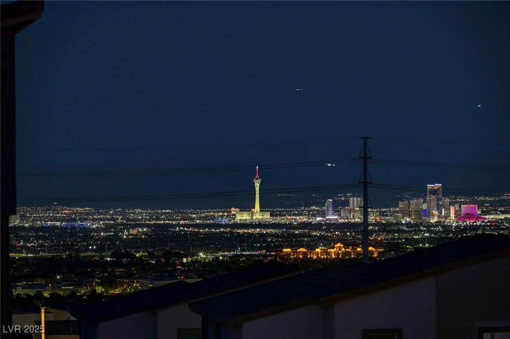 648 Pyrite Will, Las Vegas, NV 89138