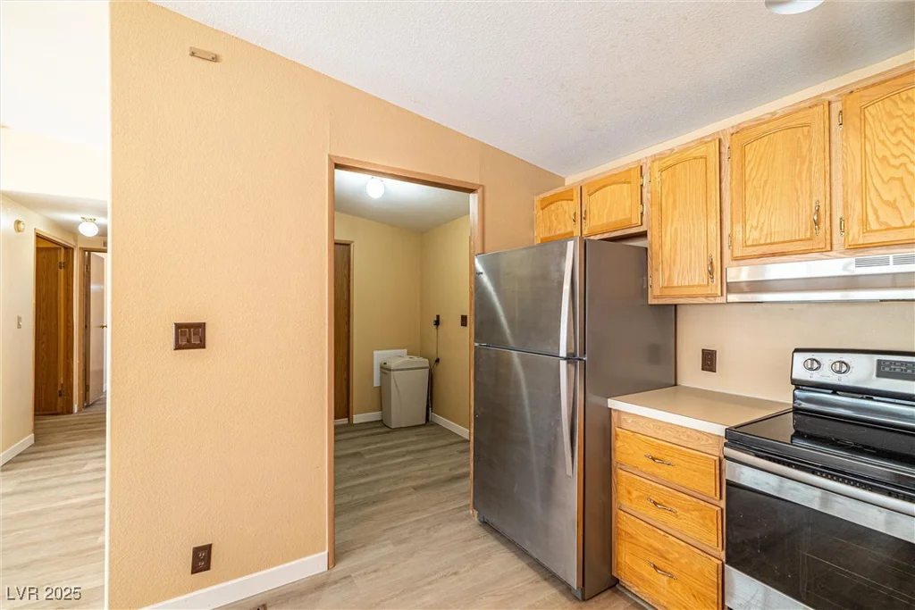 5201 Oakridge, Pahrump, NV 89048