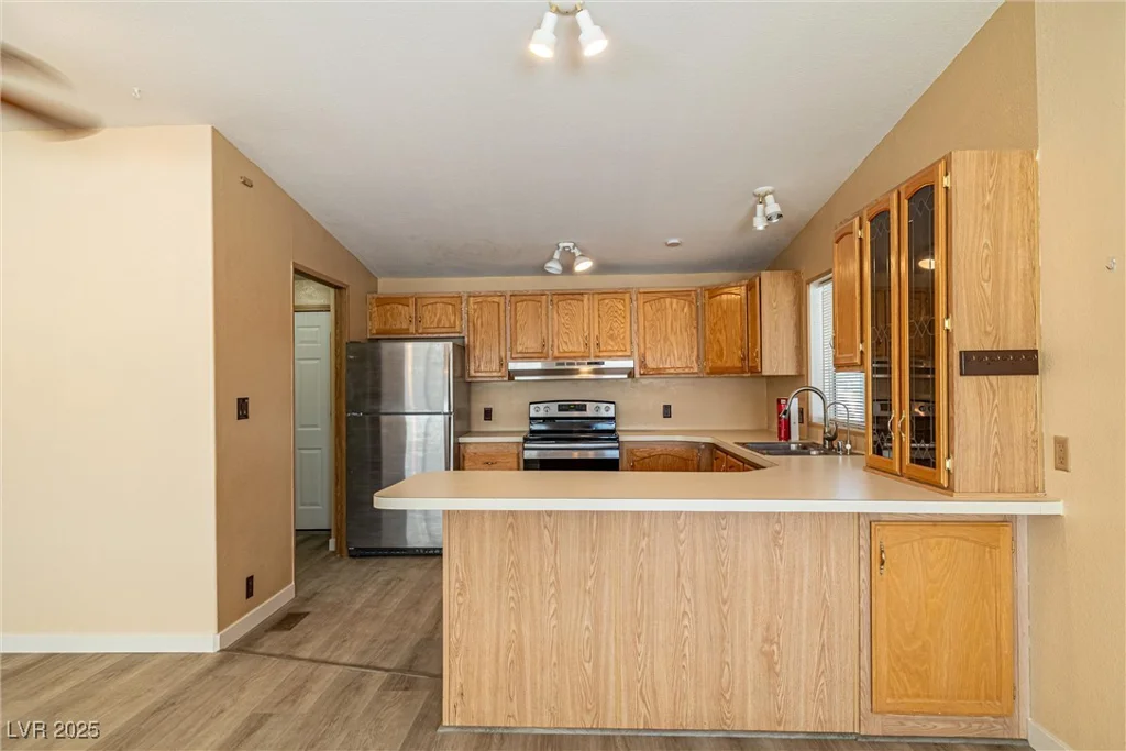 5201 Oakridge, Pahrump, NV 89048