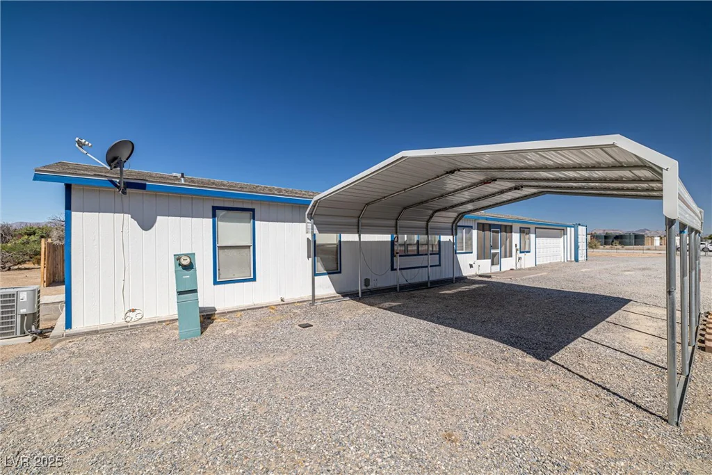 5201 Oakridge, Pahrump, NV 89048