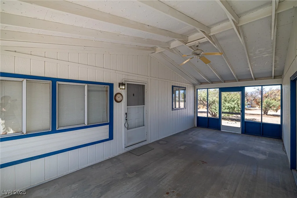 5201 Oakridge, Pahrump, NV 89048