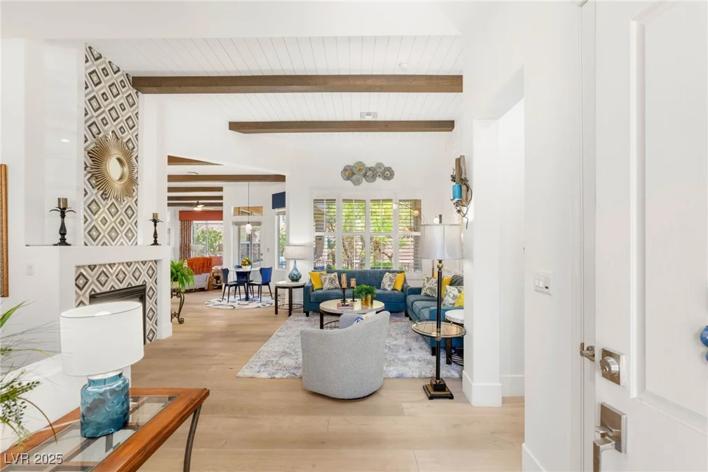 10404 Long Leaf, Las Vegas, NV 89134