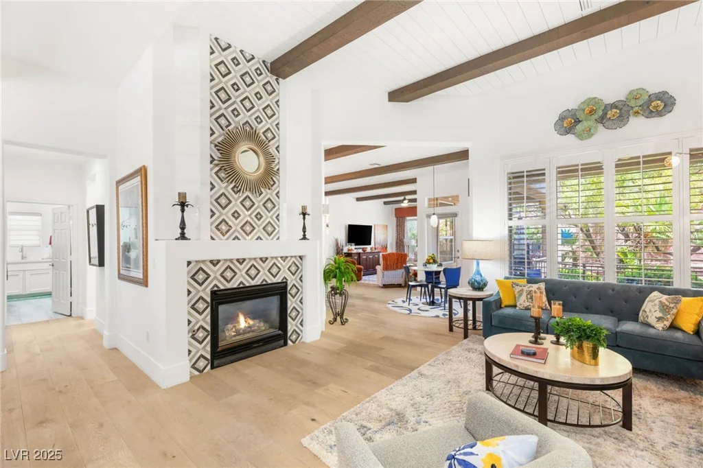 10404 Long Leaf, Las Vegas, NV 89134