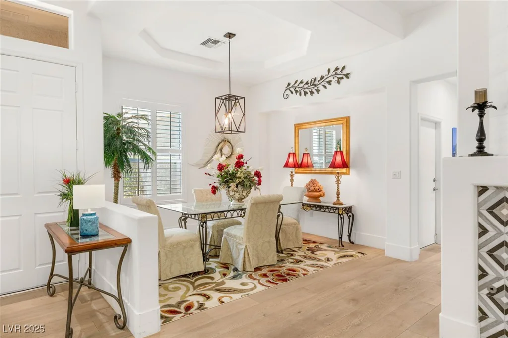 10404 Long Leaf, Las Vegas, NV 89134
