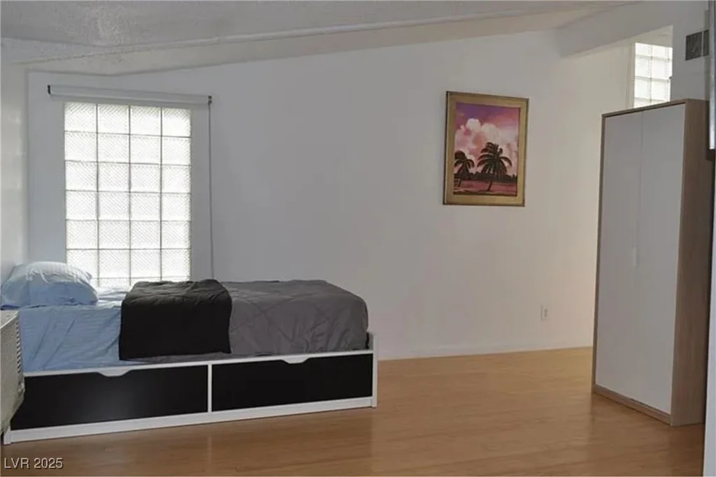 1680 Sombrero, Las Vegas, NV 89169