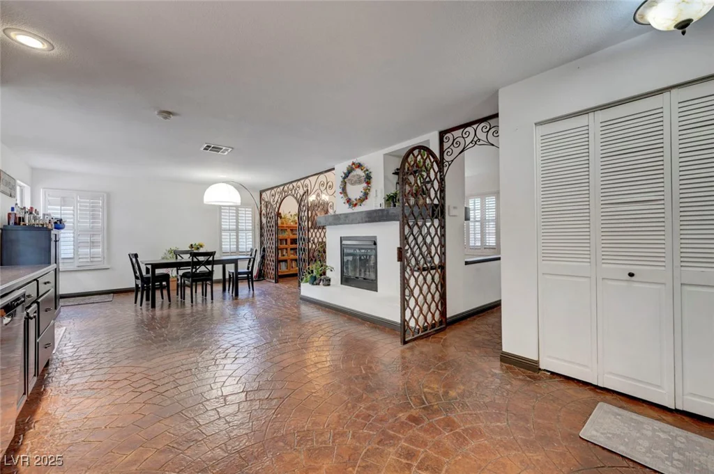 218 Comanche, Henderson, NV 89074