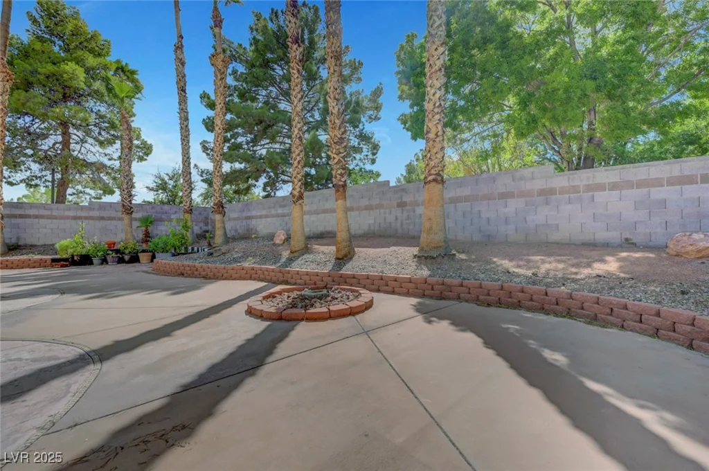 218 Comanche, Henderson, NV 89074