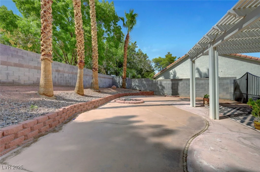 218 Comanche, Henderson, NV 89074