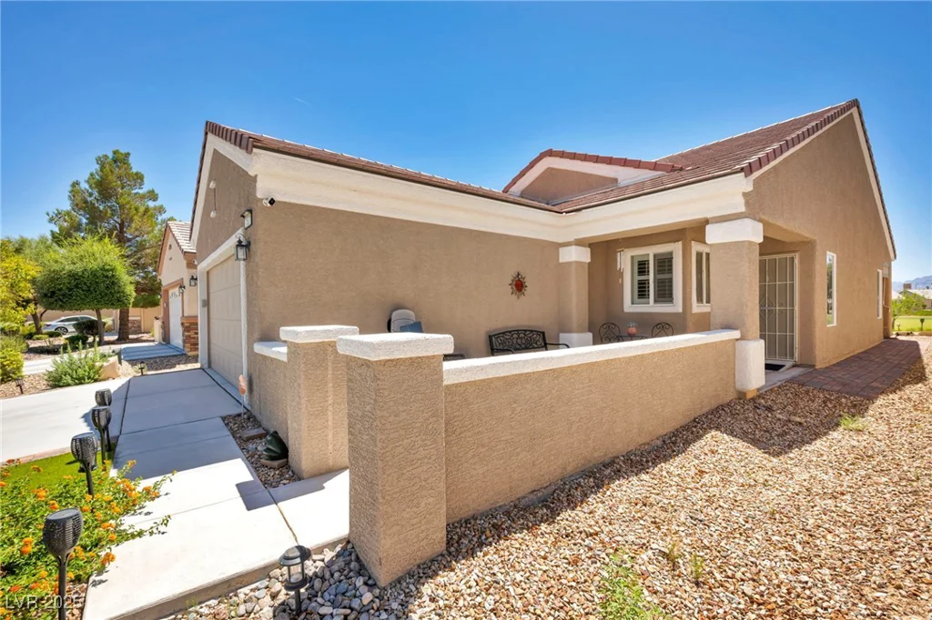 7537 Chaffinch, North Las Vegas, NV 89084