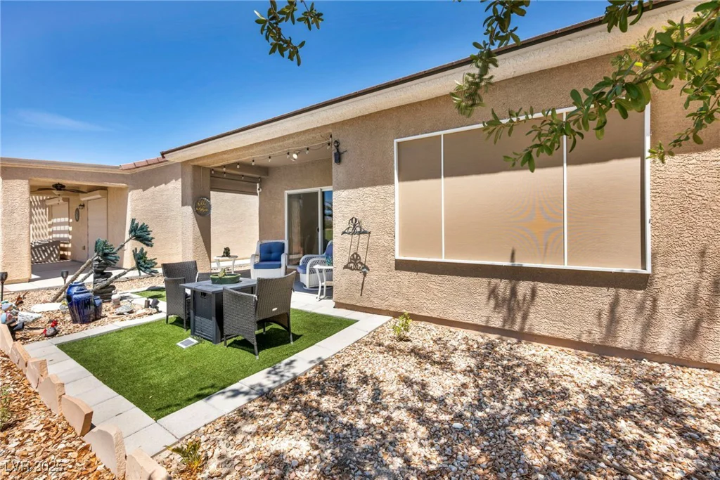 7537 Chaffinch, North Las Vegas, NV 89084