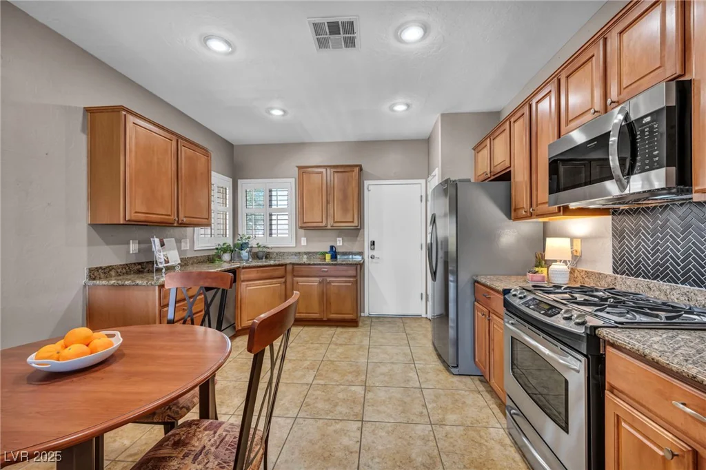 7537 Chaffinch, North Las Vegas, NV 89084