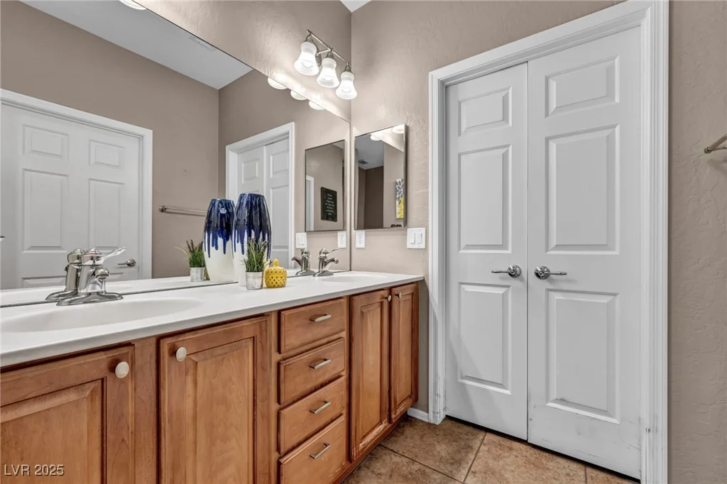 7537 Chaffinch, North Las Vegas, NV 89084