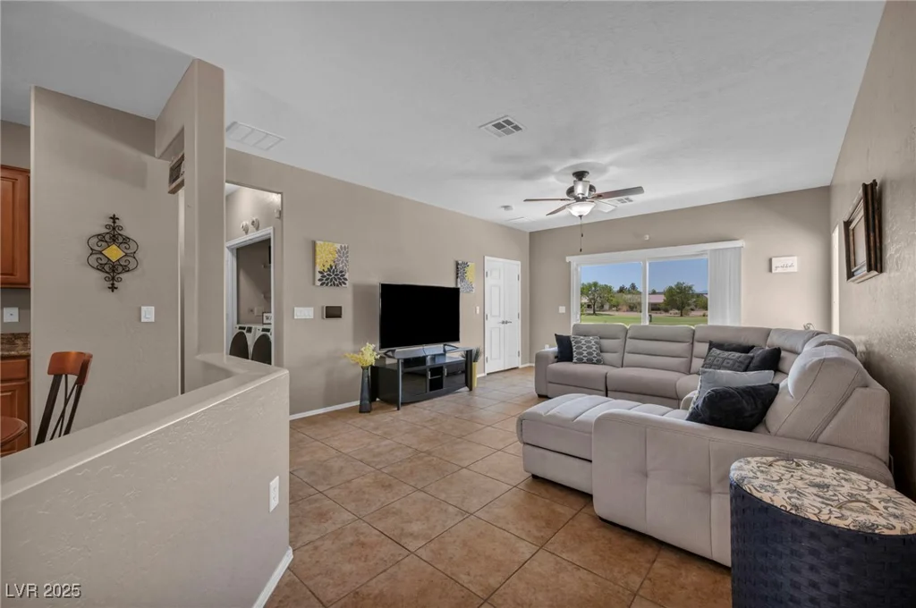 7537 Chaffinch, North Las Vegas, NV 89084