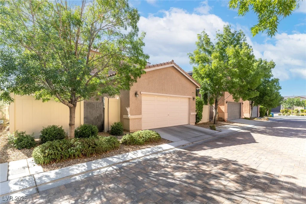 1866 Montefiore, Henderson, NV 89044