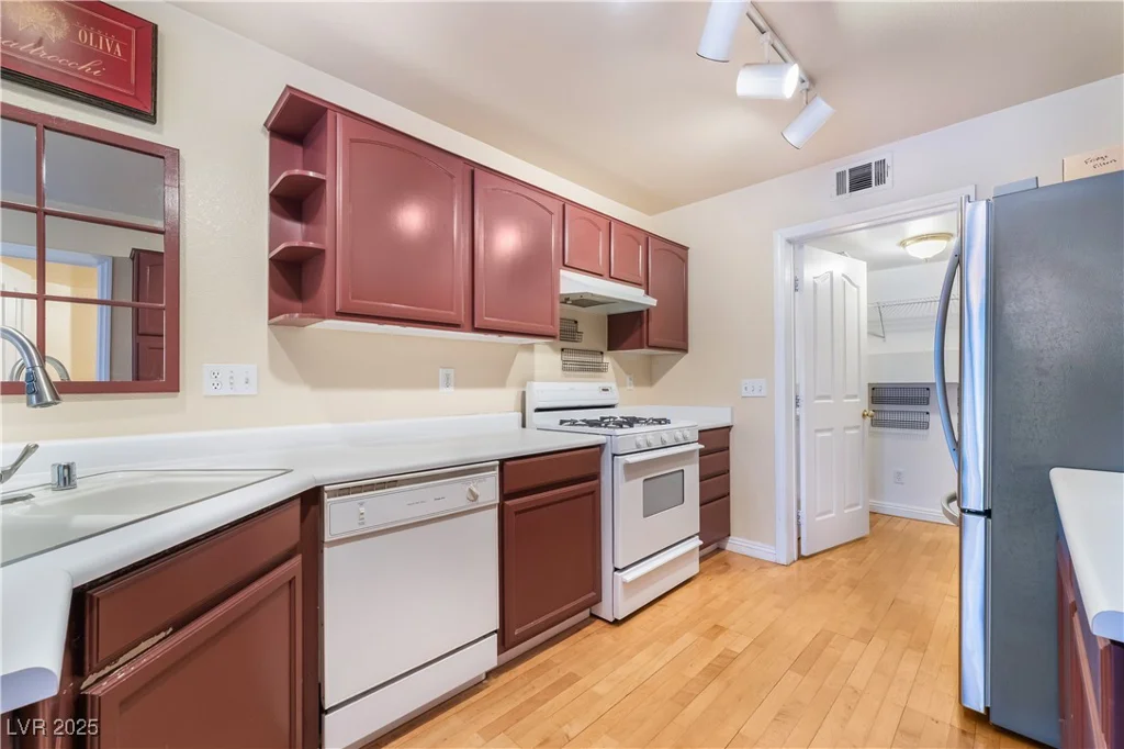 214 Bastrop, Henderson, NV 89074
