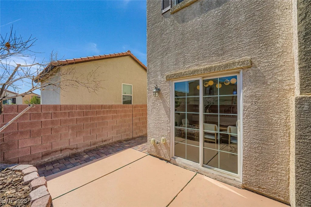 10557 Shiny Skies, Las Vegas, NV 89129