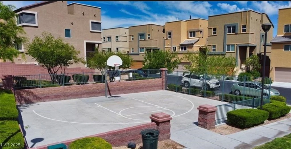 10557 Shiny Skies, Las Vegas, NV 89129