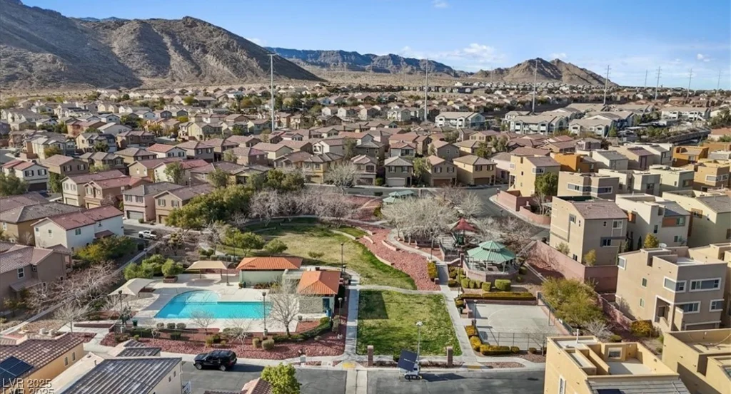 10557 Shiny Skies, Las Vegas, NV 89129