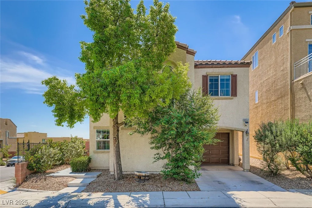 10557 Shiny Skies, Las Vegas, NV 89129