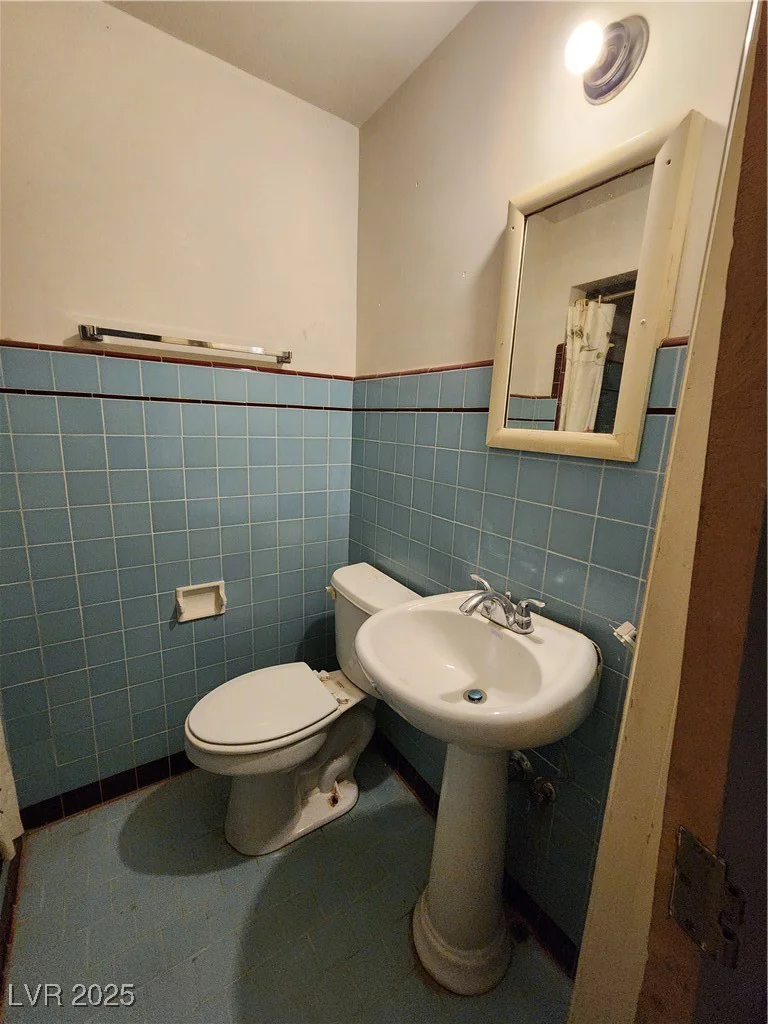 1550 Bracken, Las Vegas, NV 89104